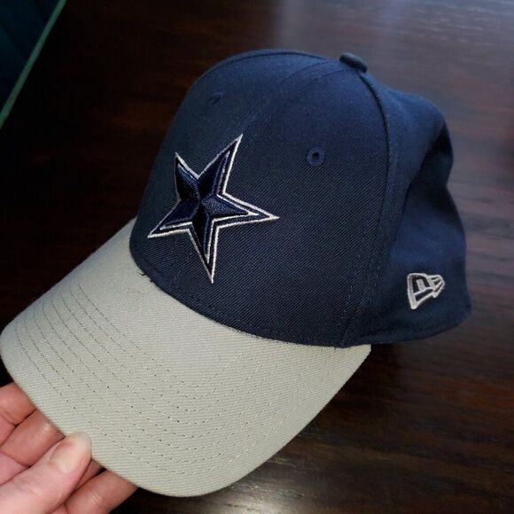 🏈 NFL Dallas Cowboy's fitted 3930 hat M/L - Picture 2 of 7